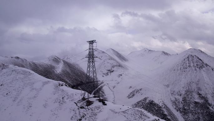 青海祁连山达坂山雪山航拍