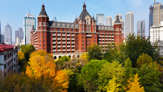 天津市区秋景南运河、摩天轮、五大院