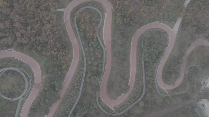 航拍威海市环翠区华夏城景区秋季山野风景