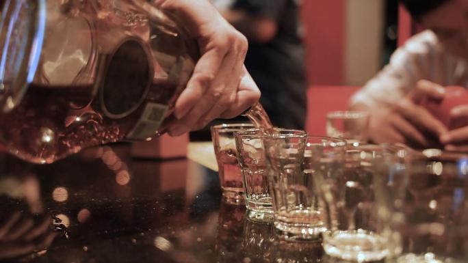 反腐围猎应酬模拟酒局喝酒警示素材
