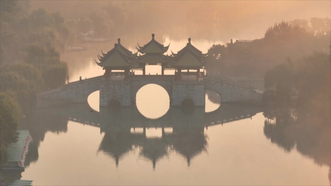 扬州瘦西湖早晨