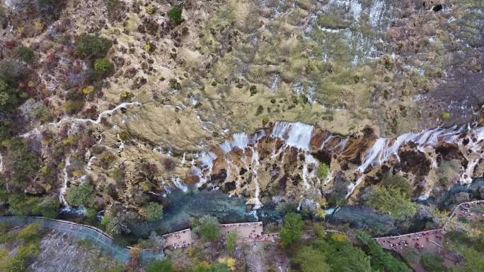 航拍九寨沟秋天珍珠滩瀑布彩林最美水景秋景