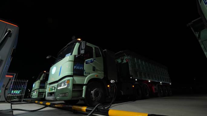 卡车充电 充电桩 大货车充电 新能源货车
