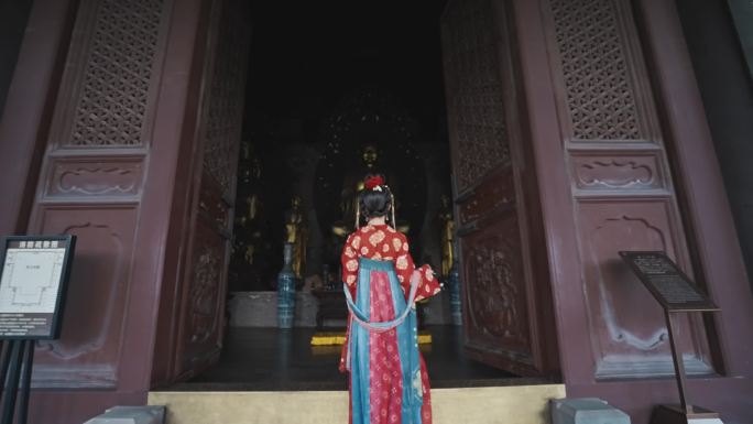 4K升格山西大同华严寺唐装少女