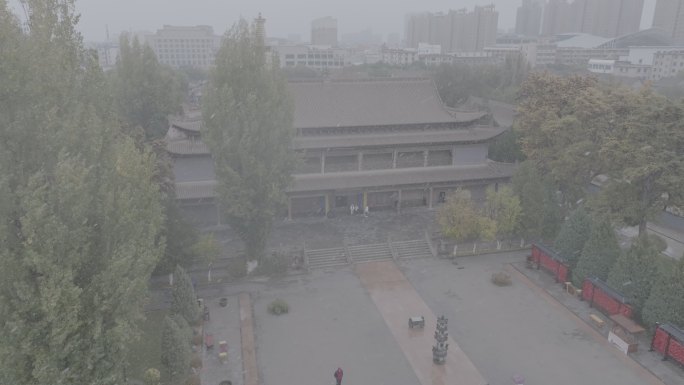 张掖大佛寺雨景航拍2024