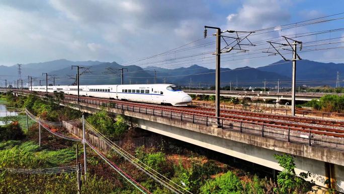 中国高铁 动车 和谐号 复兴号 会车