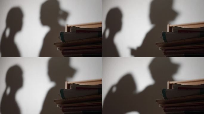孩子叛逆期和家长争吵，家庭教育