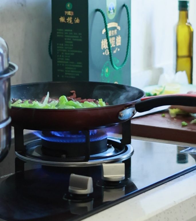 橄榄油厨房做菜高端食用油炒菜炒牛肉