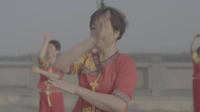 老人广场舞