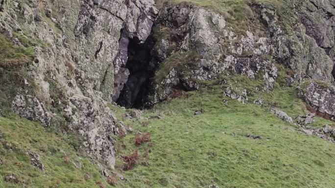 Dunagoil Cave