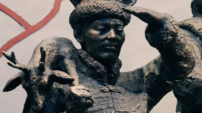 瑷珲历史博物馆各民族雕塑