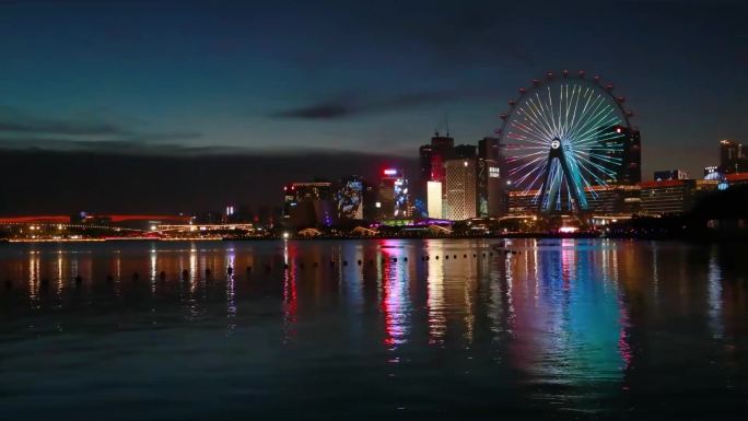 城市摩天轮夜景