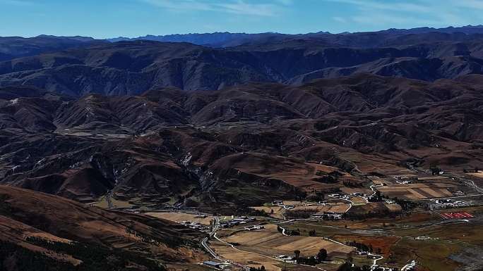 亚拉雪山高山峡谷