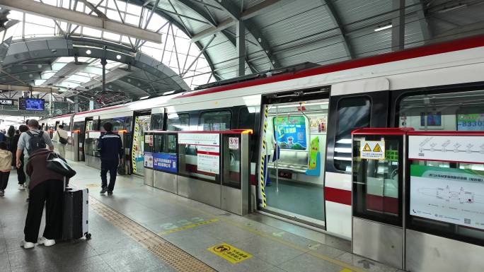 东莞地铁内部环境实拍