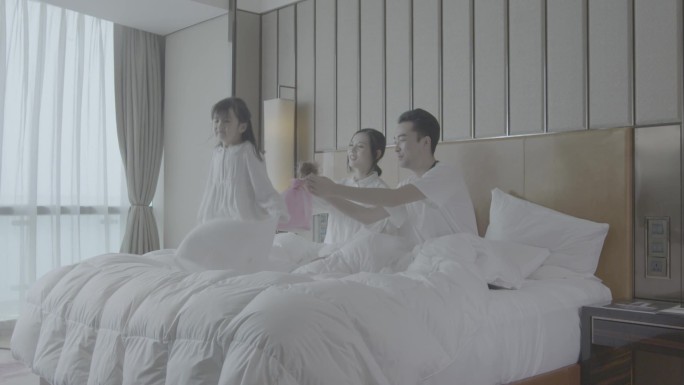 一家三口