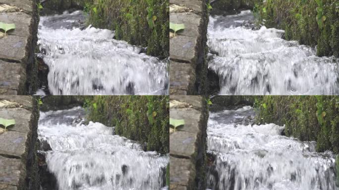 古城流水