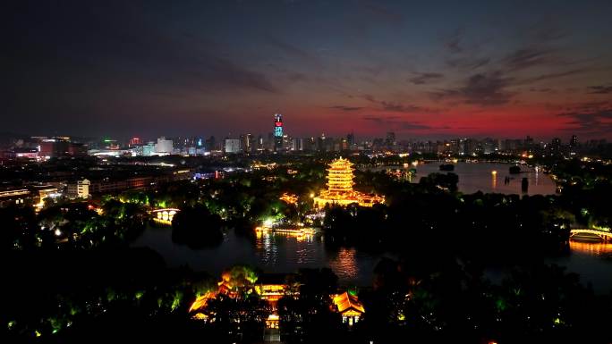 超然楼 大明湖夜景