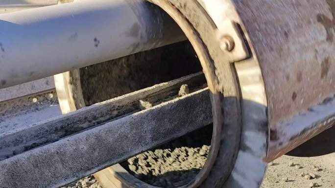 混凝土管制造过程水泥排水管道混凝土制品厂