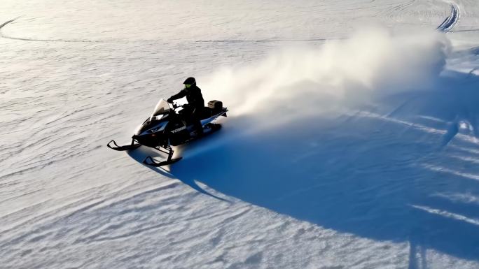雪地摩托车雪橇滑雪冰雪运动雪乡哈尔滨东北