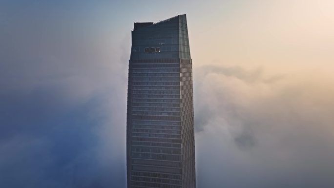 青岛平流雾海天中心