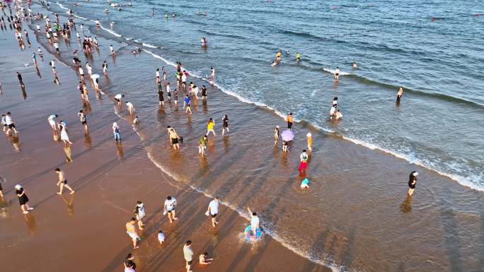 青岛金沙滩海水浴场