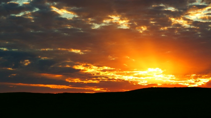 内蒙西乌旗东乌旗夕阳落日走云耶稣光延时