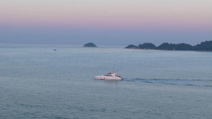 4k航拍港珠澳大桥蓝天+夕阳