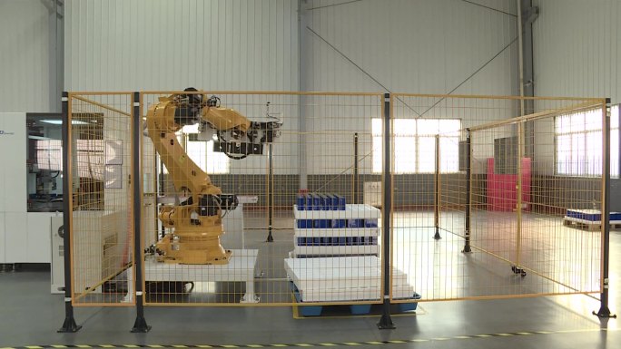 新能源汽车电池生产车间