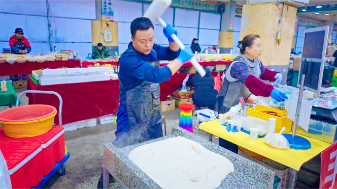 延吉东方水上市场早市小吃美食街