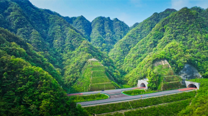 隧道高速公路隧道绿化航拍