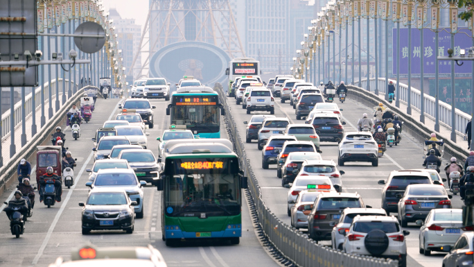 株洲车流 城市公交 智轨