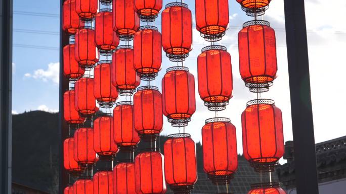 灯笼 喜庆 红色 飘扬 阳光 天空 蓝天