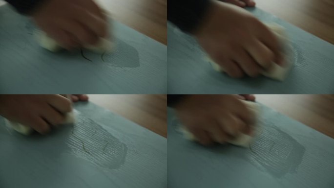 普通饰面板的污渍不容易清理