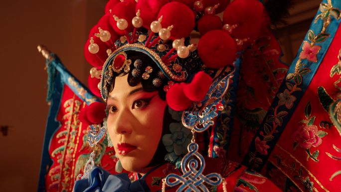 刀马旦 化妆 上场 表演
