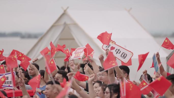 国旗　红旗　快闪 挥动国旗