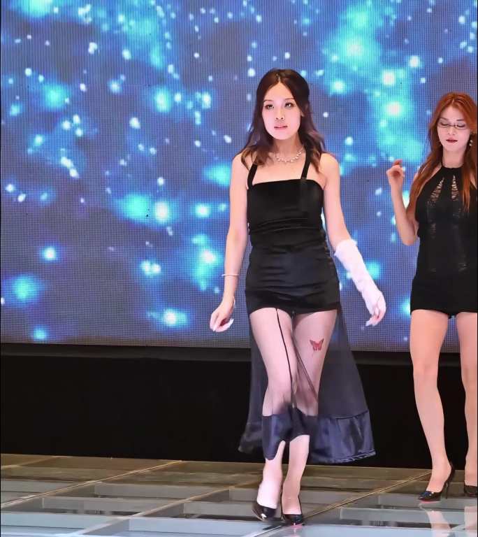 商业舞台活动演出女团表演新潮舞蹈氛围感