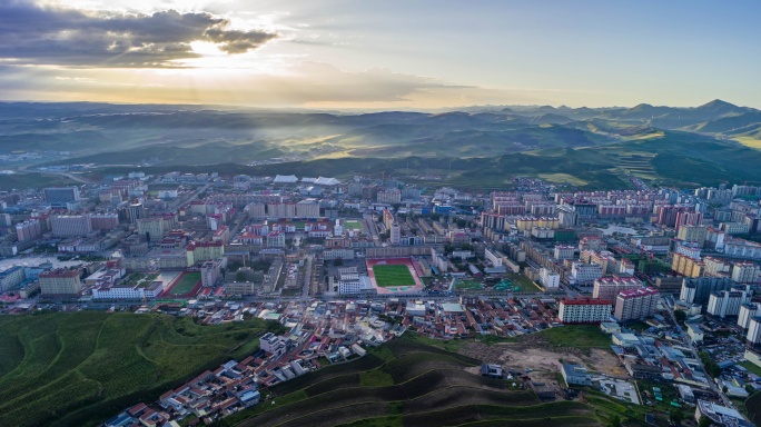 甘肃甘南合作市悟3 8k航拍