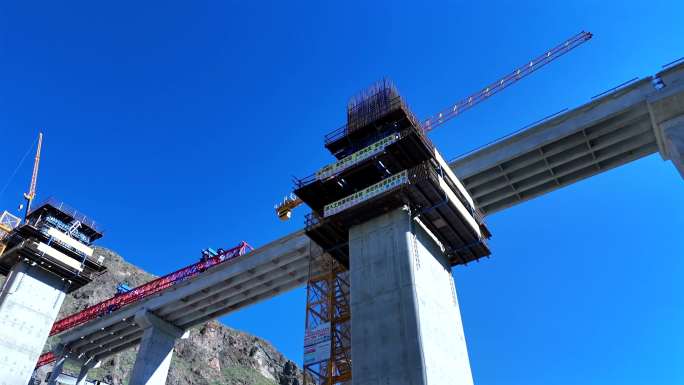 在建高速公路桥梁航拍4K