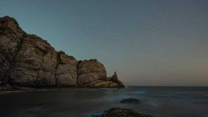 大海礁石星空延时