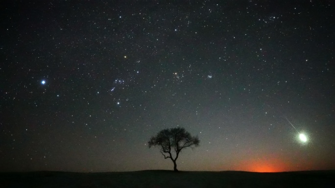 4K50P双子座火流星直录 流星划过天空