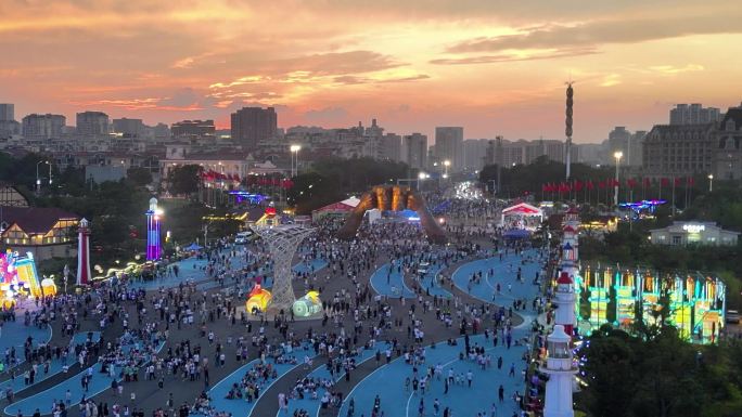 金沙滩啤酒城青岛啤酒节开幕式山人海