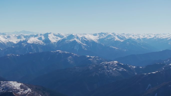 4k航拍森林草原雪山云海