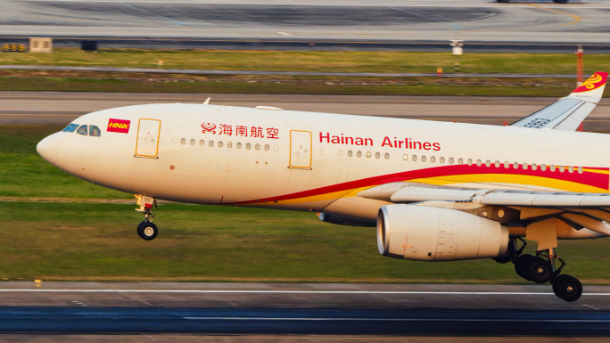 海航空客A300稳稳降落深圳机场过程