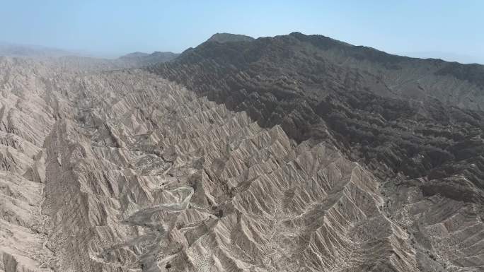 4K新疆喀什木什乡冰蚀地貌航拍