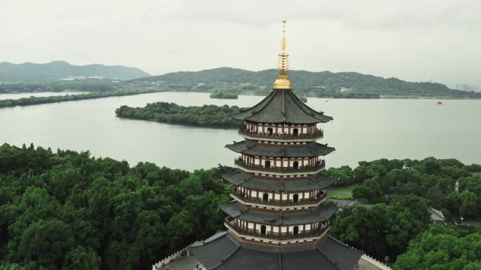 航拍西湖雷峰塔