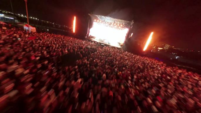 演唱会观众音乐节现场FPV无人机航拍