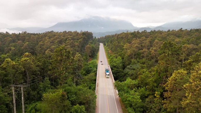 清迈的山路