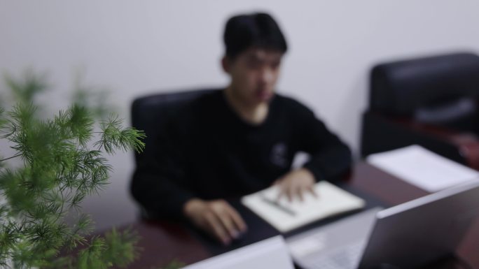 警示教育 曾经努力工作干部