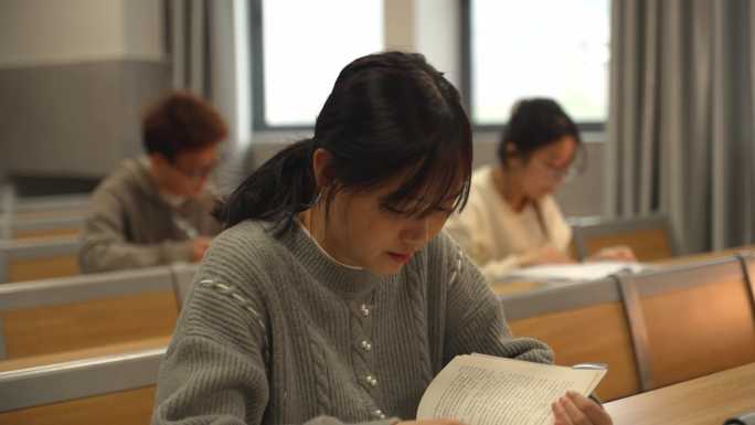4K实拍大学生自习 刻苦学习