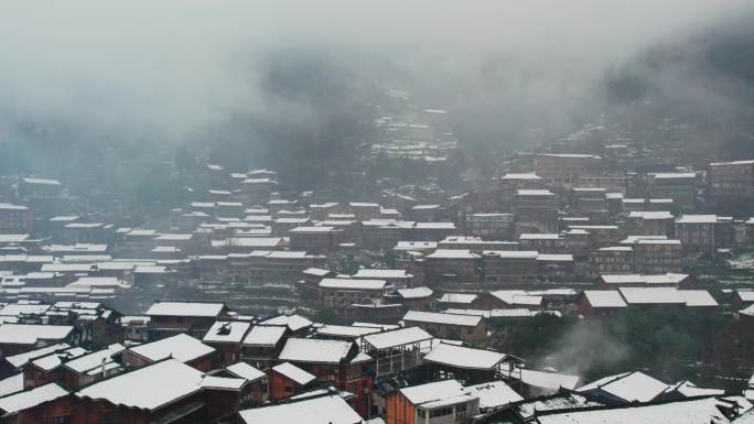 航拍西江千户苗寨雪景